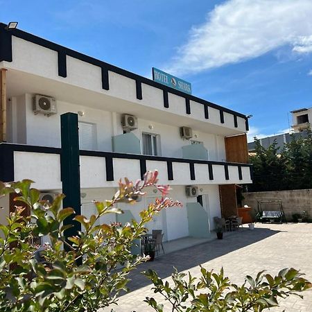 Seahorse Hotel Ksamil Exterior foto