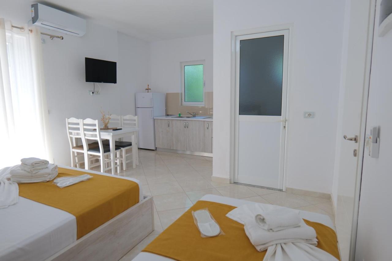 Seahorse Hotel Ksamil Exterior foto