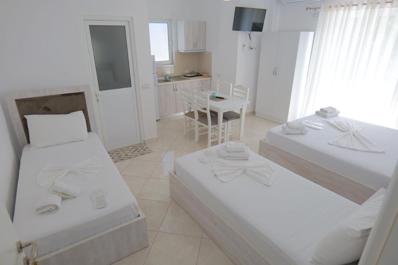 Seahorse Hotel Ksamil Exterior foto